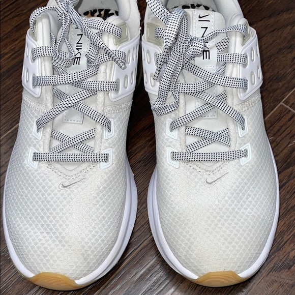 Nike Women's Airmax Bella white leopard size 7.5 - Picture 3 of 9